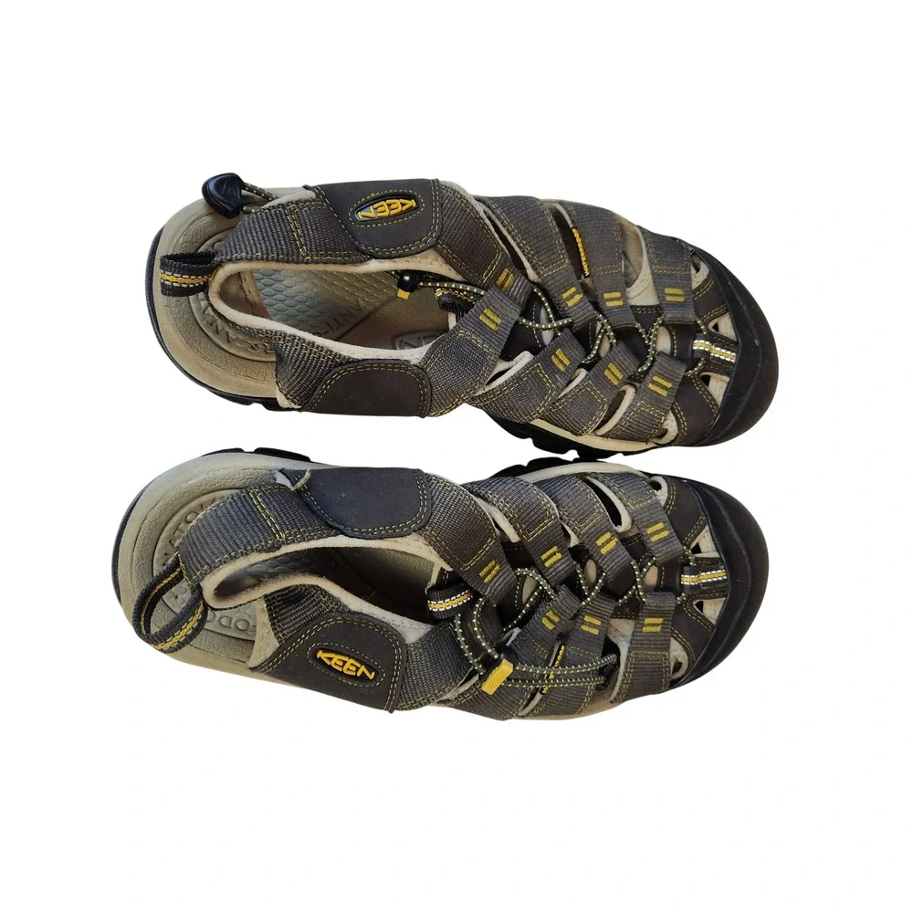 Keen Newport H2 Mens Size 12 Waterproof Hiking Sandals Gray Yellow Outdoor Shoe